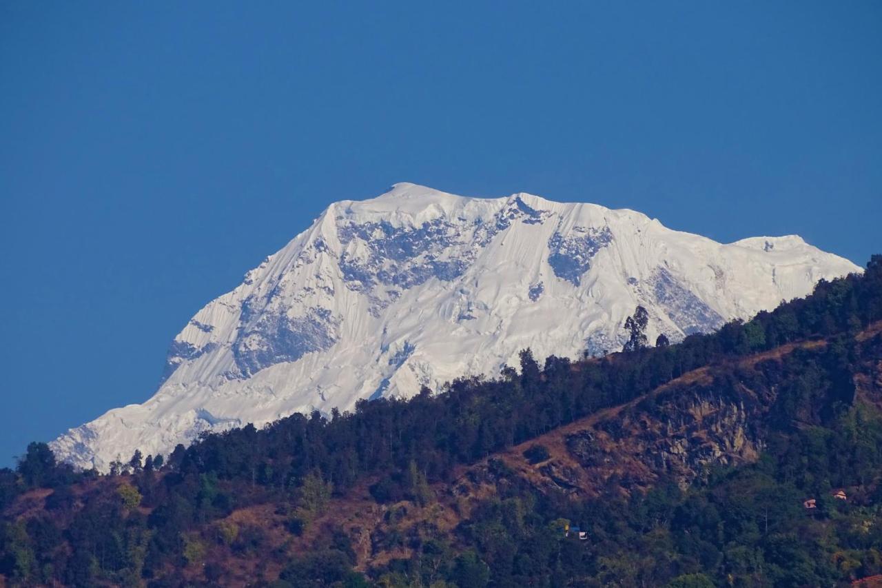 Hotel Karuna Pokhara Buitenkant foto